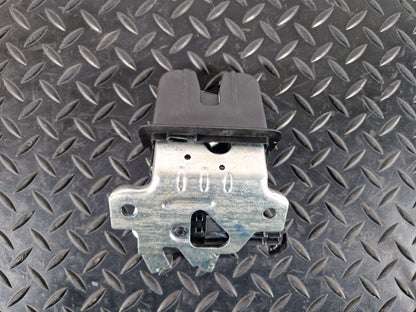 16-24 AUDI A5 F5 GENUINE BOOTLID / TAILGATE LOCK 8W0827503