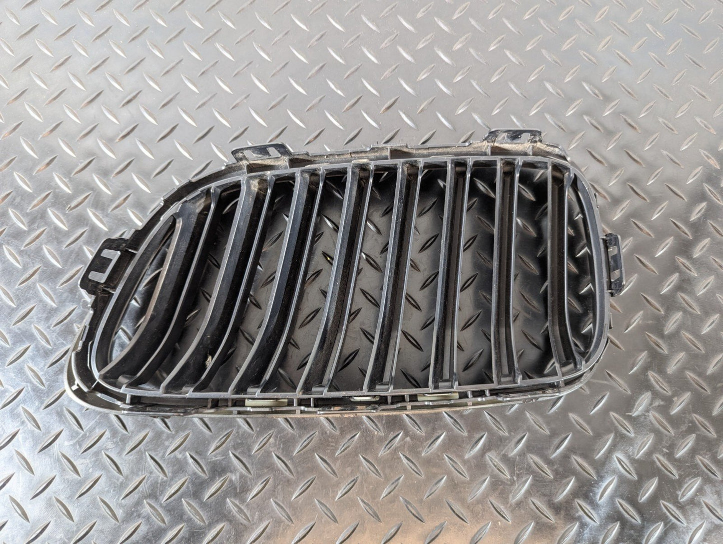 14-16 BMW 2 SERIES F23 F22 FRONT GRILLE RIGHT DRIVER SIDE 7295522