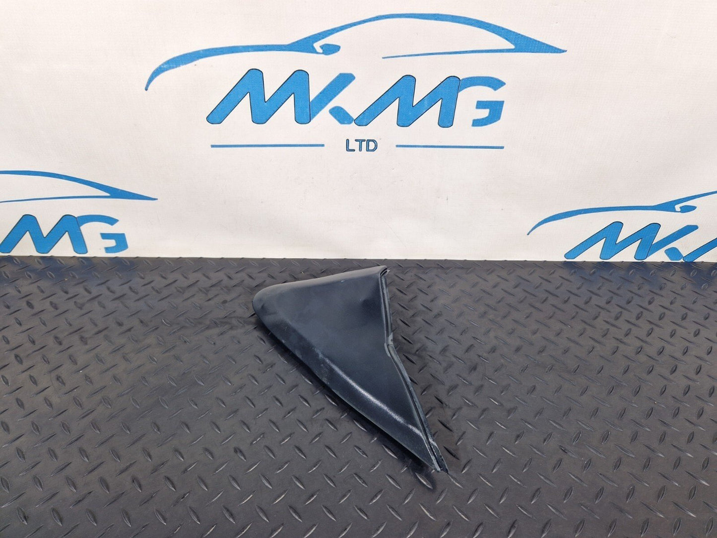 18-ON MERCEDES BENZ SPRINTER W907 W910 OEM RIGHT WING MIRROR COVER A9108110300