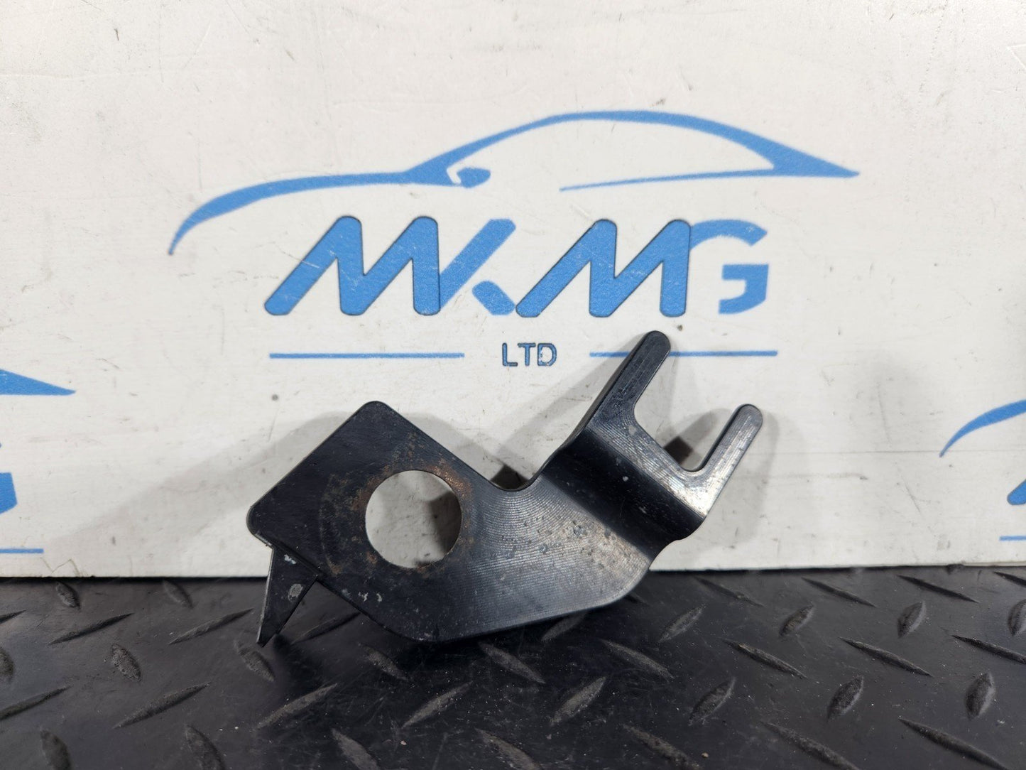 16-19 MERCEDES BENZ GLE W166 GENUINE CAMBER STRUT LEFT BRACKET A1665454540