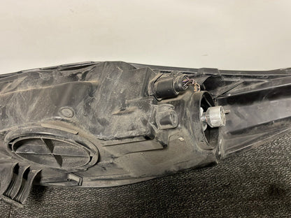 Ford Fiesta MK7 Hatchback Genuine Front Right O/S Driver Headlight 254182-00R