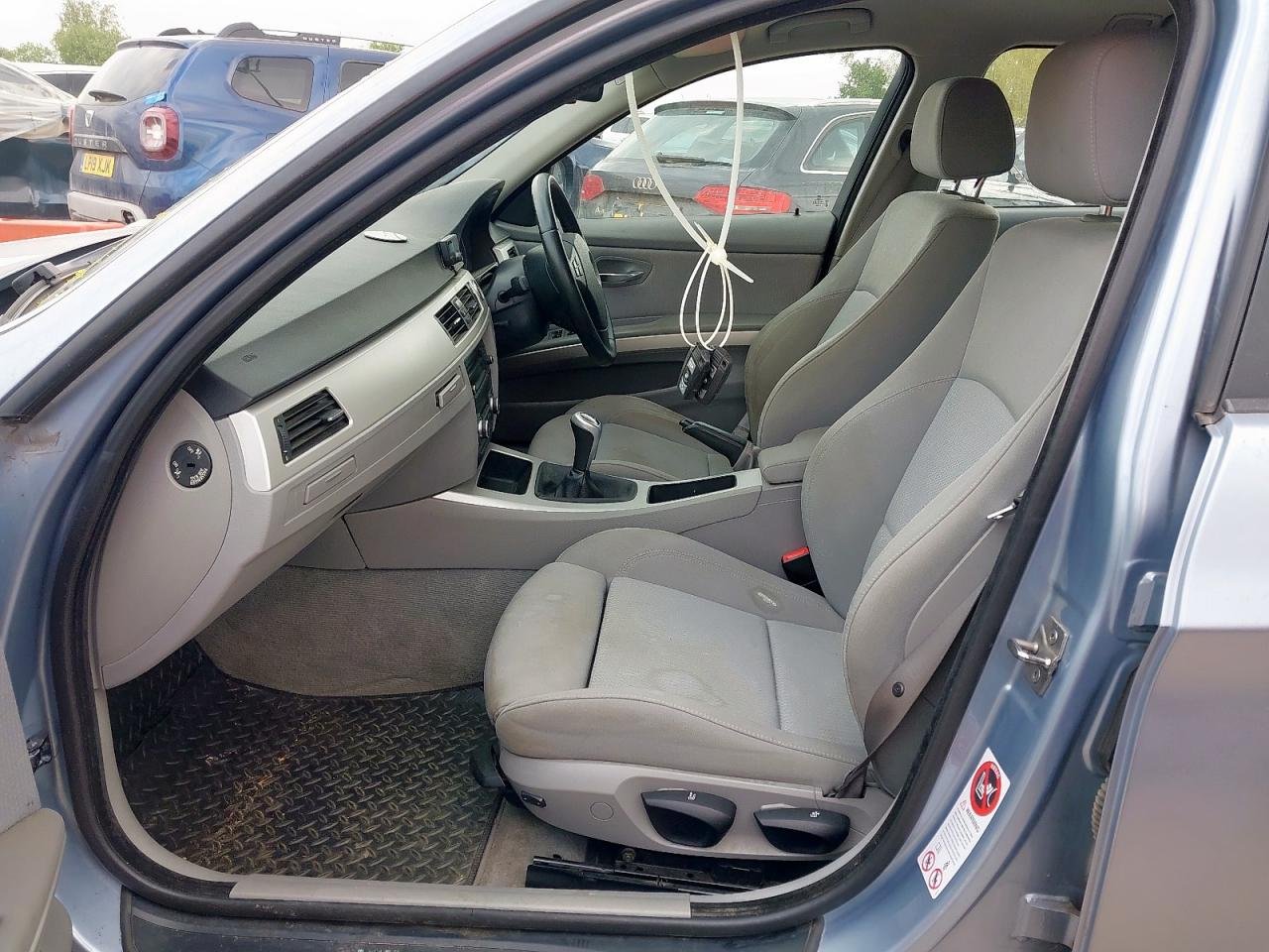 2009 BMW 318i E91