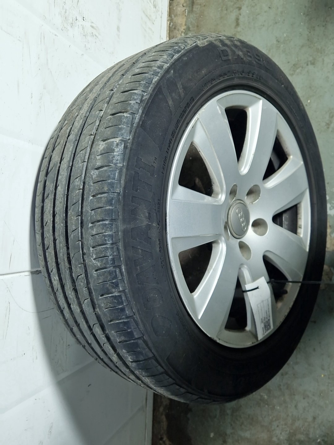 Audi A6 Quattro MK3 (4F)(C6) 16" Alloy Wheel with Tyre 225/55/16 5mm 4F0601025AJ