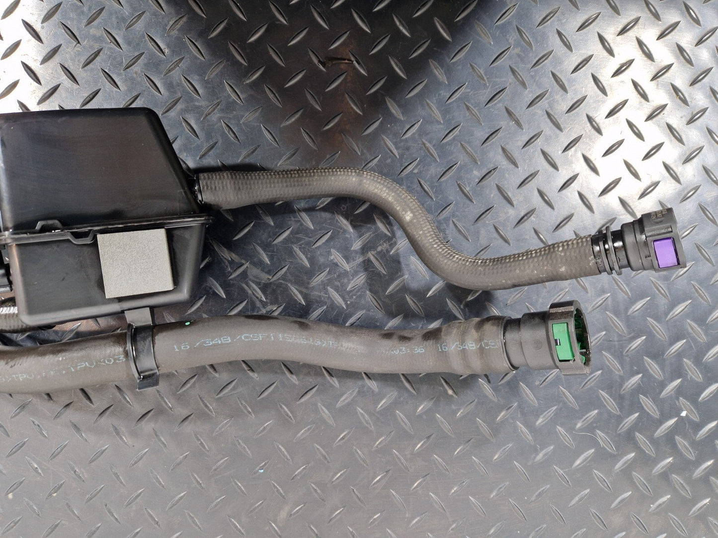 16-23 AUDI A5 F5 SPORTBACK S-LINE ADBLUE FILLER REDUCER PIPE HOSE 8W6131963A