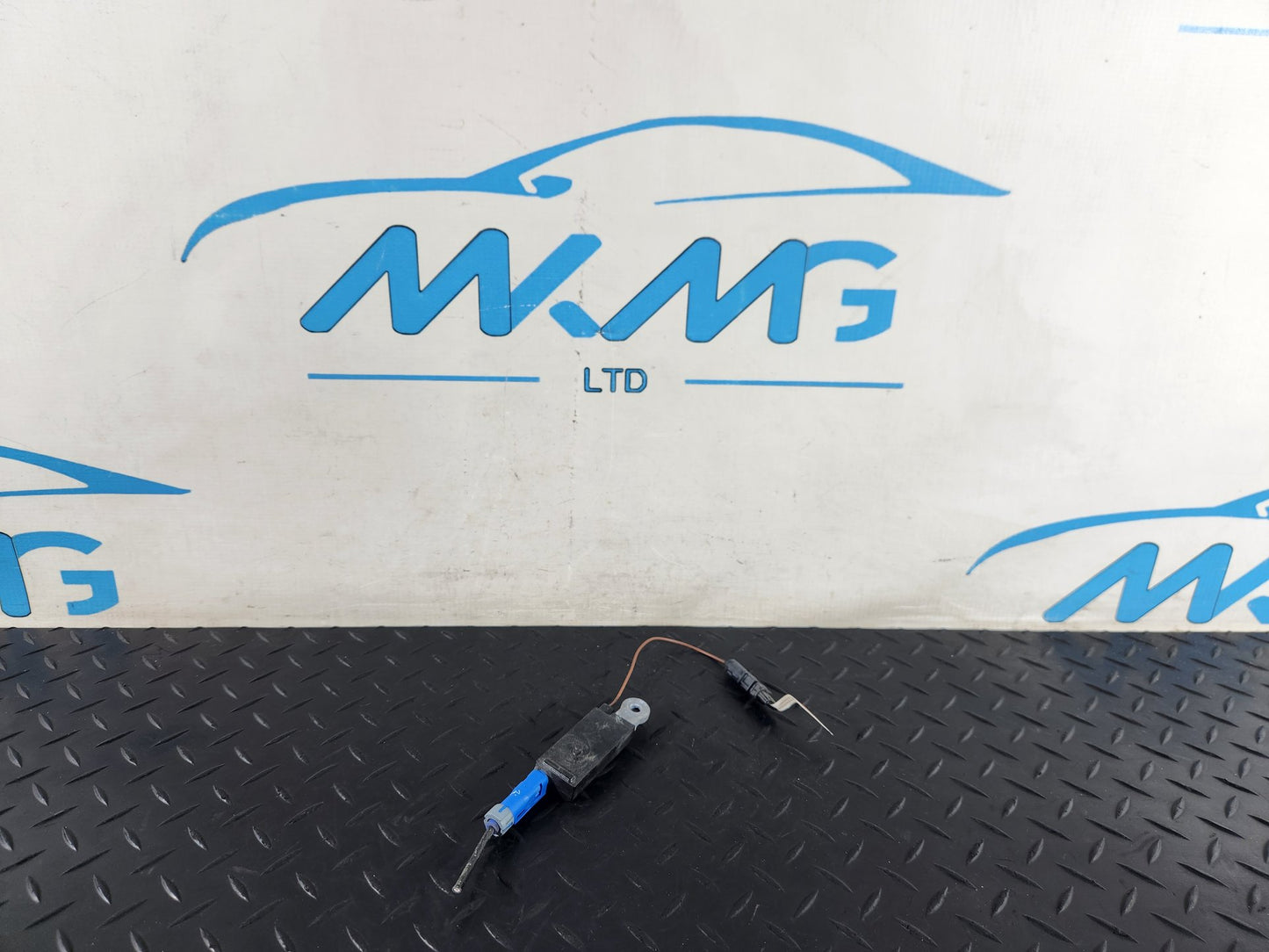 Land Rover Range Rover Evoque L551 SUV Antenna Control Unit X2 K8D2-18C901-AD