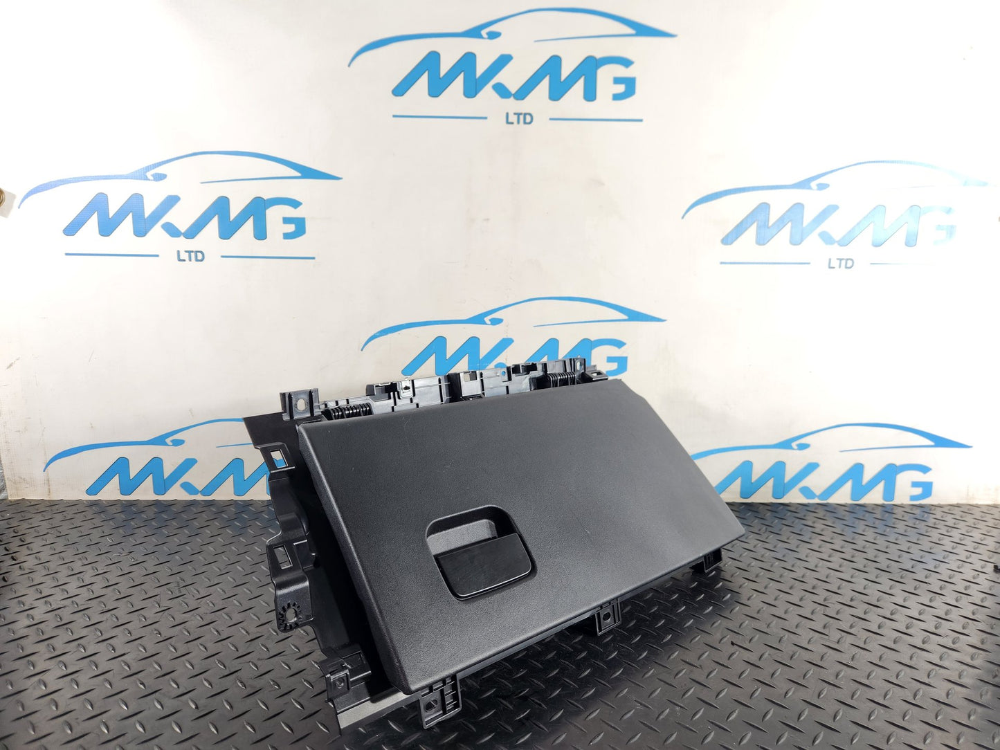 Land Rover Range Rover Evoque L551 Genuine Glovebox Compartment K8D2-060T10-B