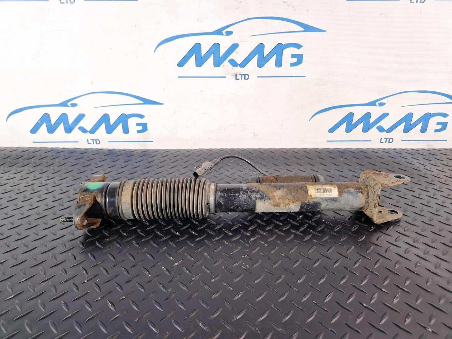 16-19 MERCEDES BENZ GLE W166 REAR SHOCK ABSORBER FITS LEFT & RIGHT A1663261300