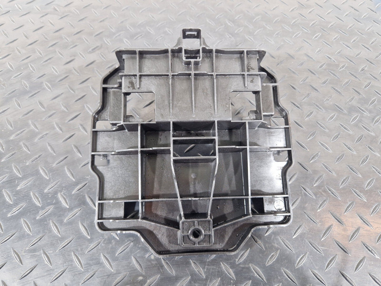 18-ON MERCEDES BENZ SPRINTER W907 OEM BATTERY TERMINAL TRIM A9075450900