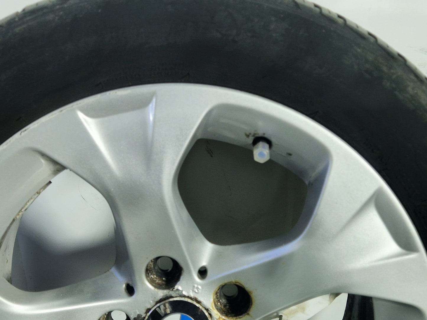 BMW X1 E84 17" Alloy Wheel with Tyre 215/60/17 ~4mm