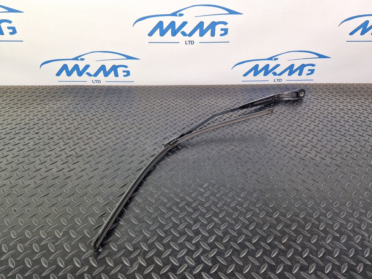 Mercedes-Benz Vito W447 Genuine Right O/S Front Wiper Arm A4478200300