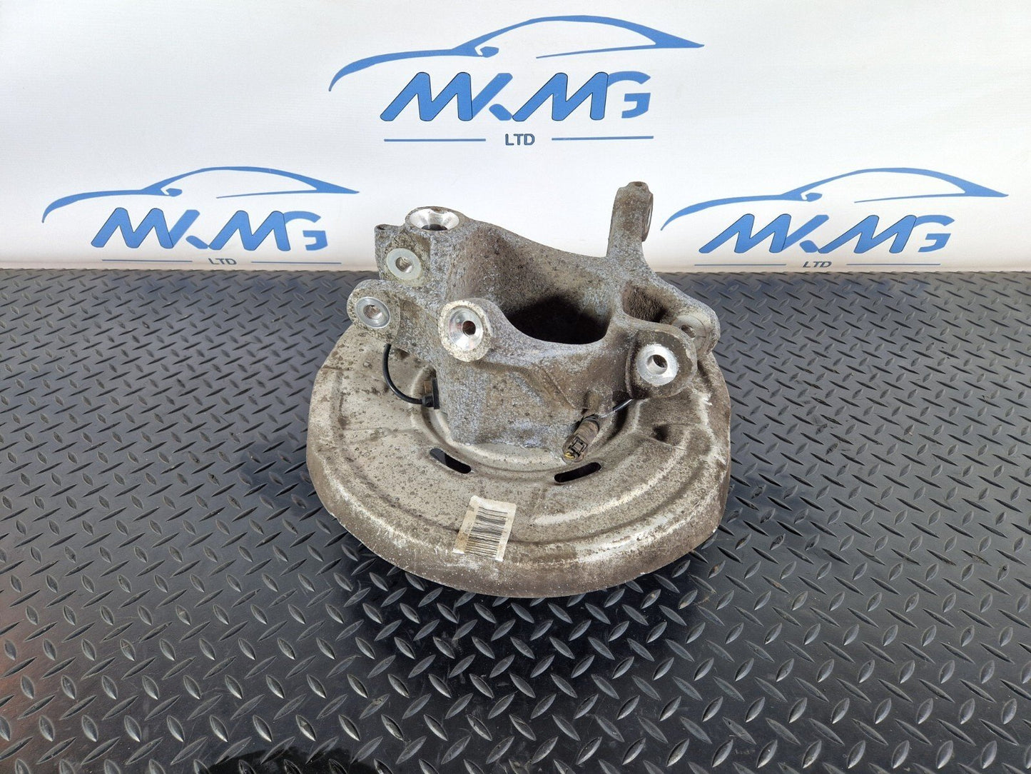 11-18 BMW 6 SERIES F06 GENUINE RHD REAR RIGHT WHEEL HUB 685289