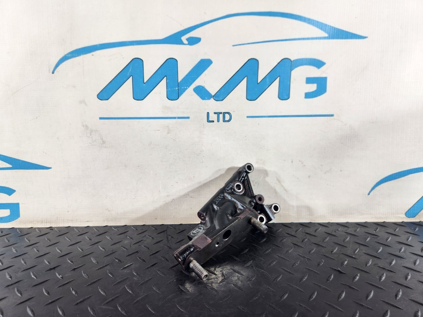 16-20 AUDI Q7 4M 3.0 TDI V6 TURBO BRACKET MOUNT HOLDER 059145105AC