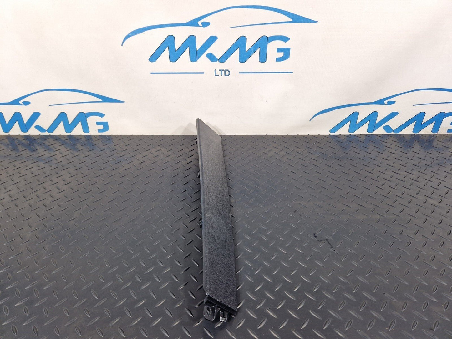 18-ON MERCEDES BENZ SPRINTER W907 W910 OEM DASHBOARD TOP TRIM A9106801300