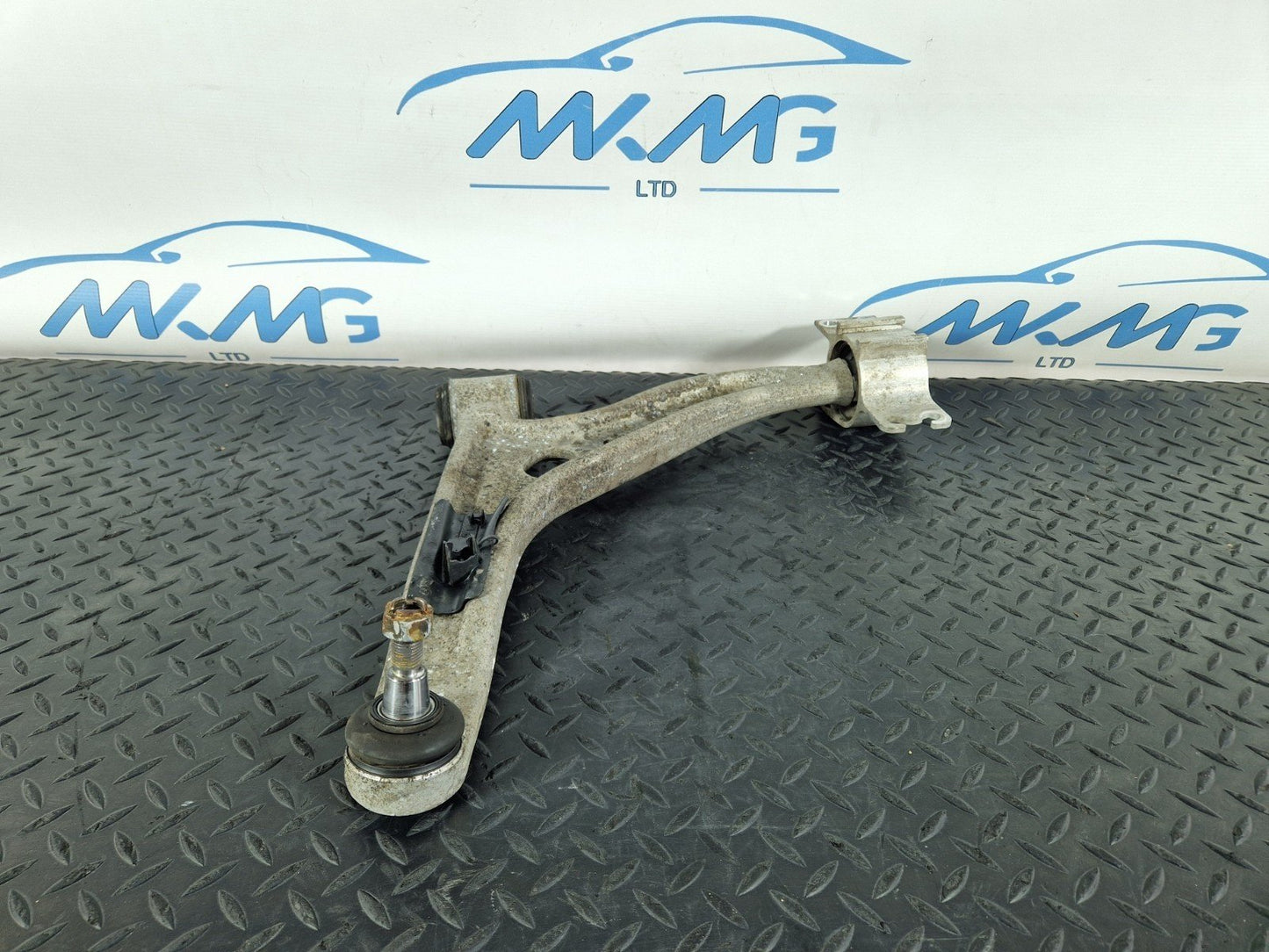 12-18 MERCEDES BENZ B-CLASS W246 OEM FRONT LEFT LOWER SUSPENSION ARM A2463330300