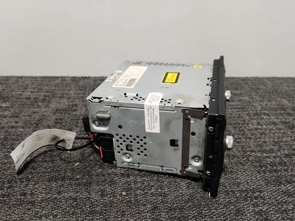 Audi A4 B7 Genuine Radio Stereo CD Player Head Unit 8E0035195AB