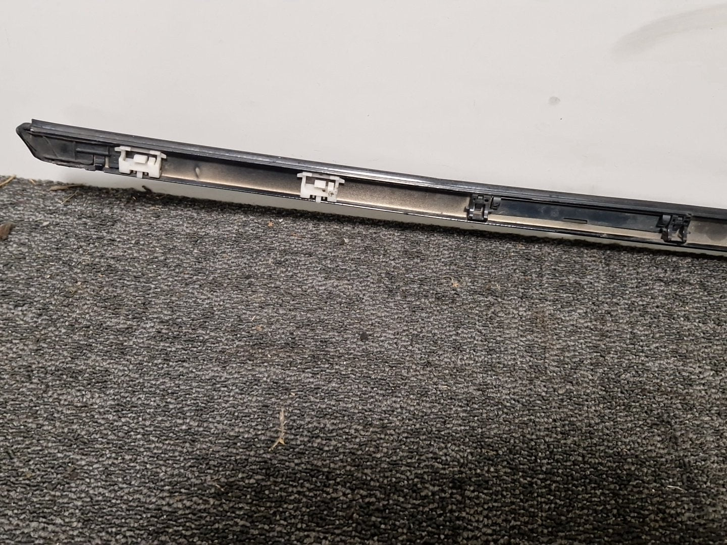 BMW 116d F20 Genuine Left N/S Passenger Upper Roof Rail Trim 7240685