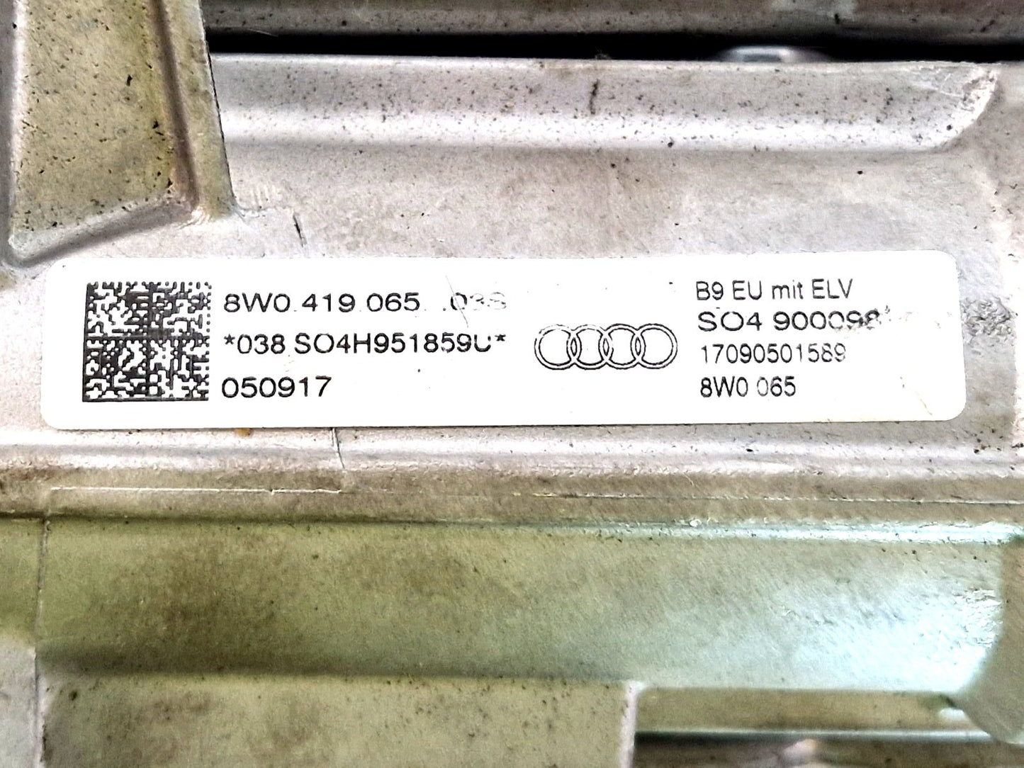 16-19 AUDI A4 B9  COMPLETE STEERING COLUMN 8W0419065D