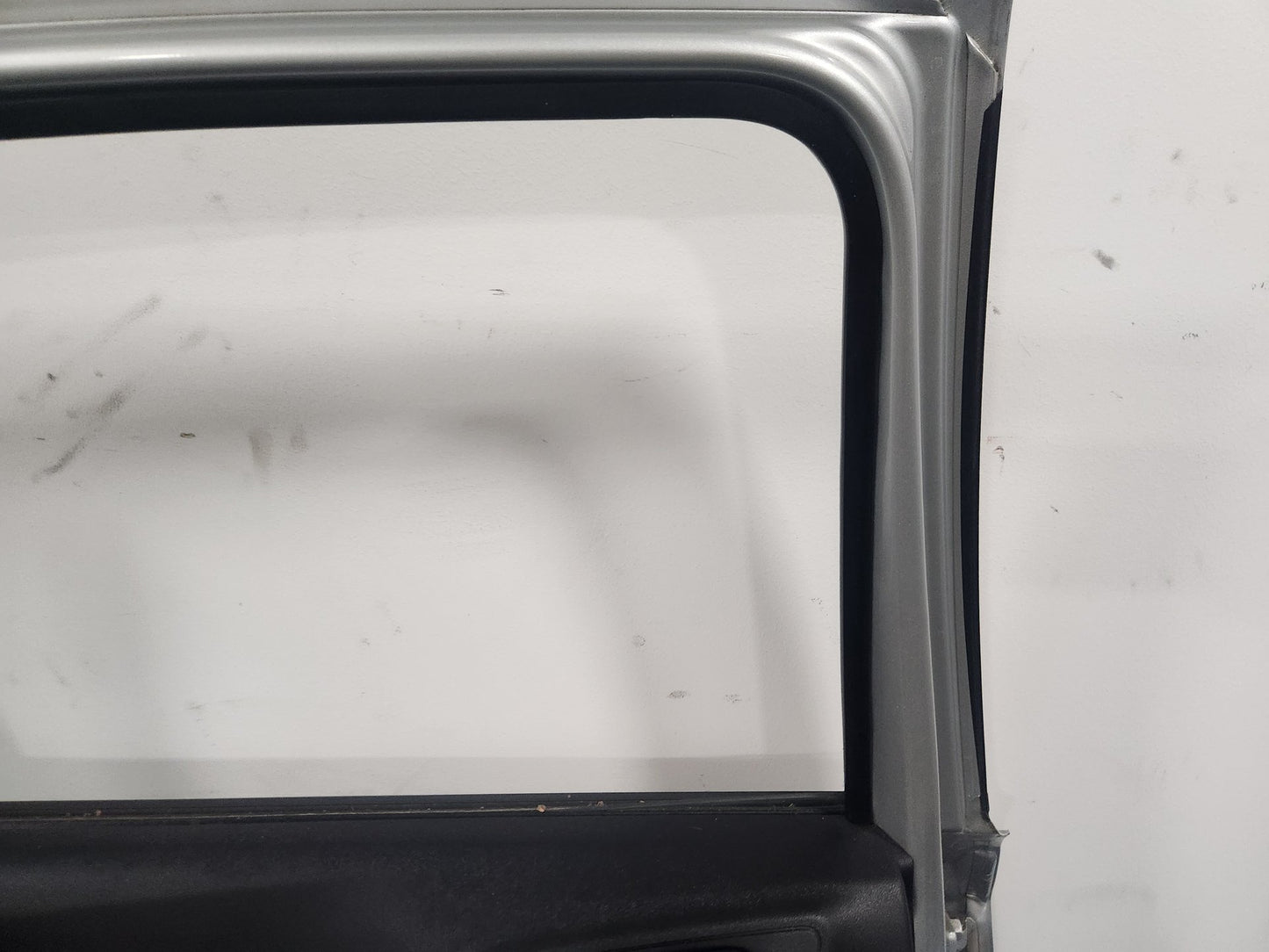 Vauxhall Corsa MK4 Hatchback 5dr Rear Left Complete Door in Switchblade Silver