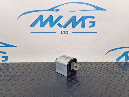 14-23 MERCEDES BENZ VITO W447 OEM TRANSMISSION GEARBOX MOUNT BRACKET A4472410113