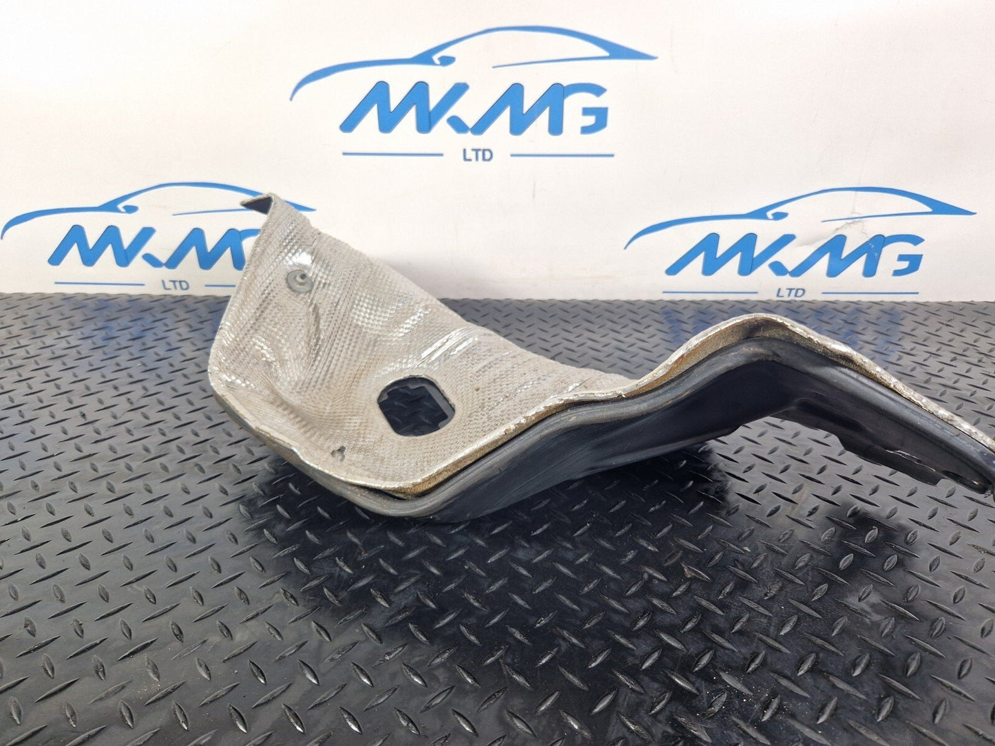 16-19 AUDI A4 B9 GENUINE BULKHEAD FIREWALL HEAT PROTECTION SHIELD 8W0819523C