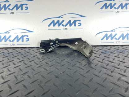 16-22 BMW X1 F48 GENUINE FRONT RIGHT DRIVER SIDE WING BRACKET 7392804