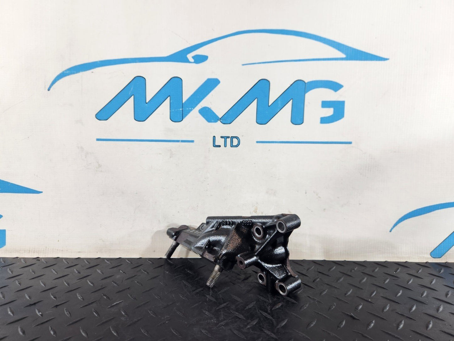 16-20 AUDI Q7 4M 3.0 TDI V6 TURBO BRACKET MOUNT HOLDER 059145105AC