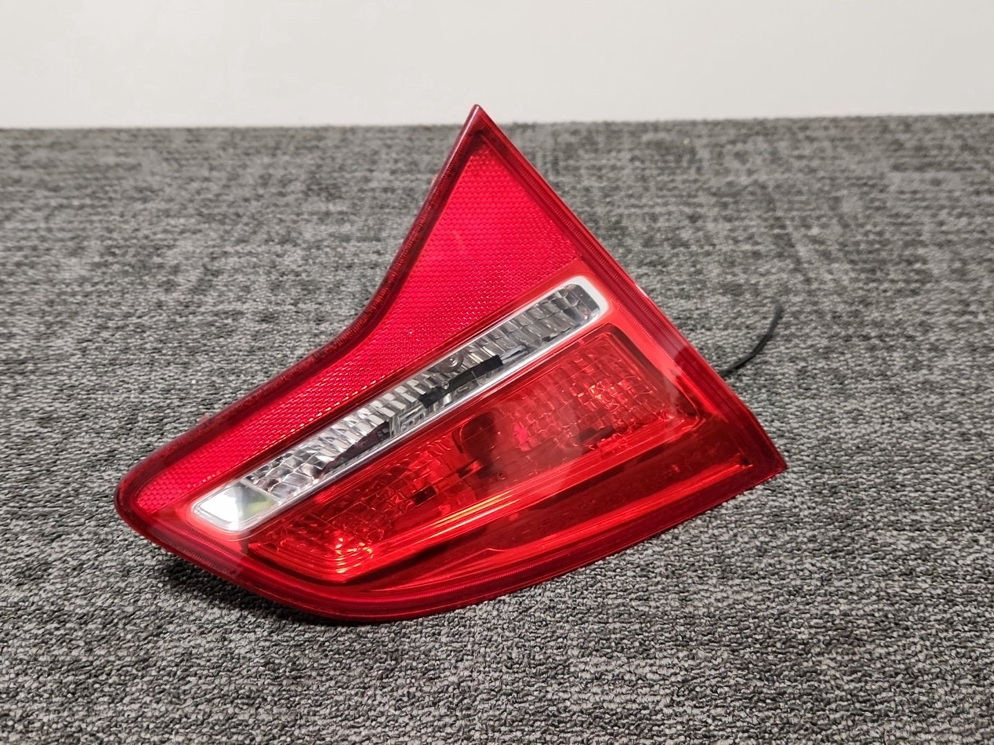 2011 Vauxhall Meriva MK2 (B) (4470) Genuine Rear Left N/S Inner Tail Light