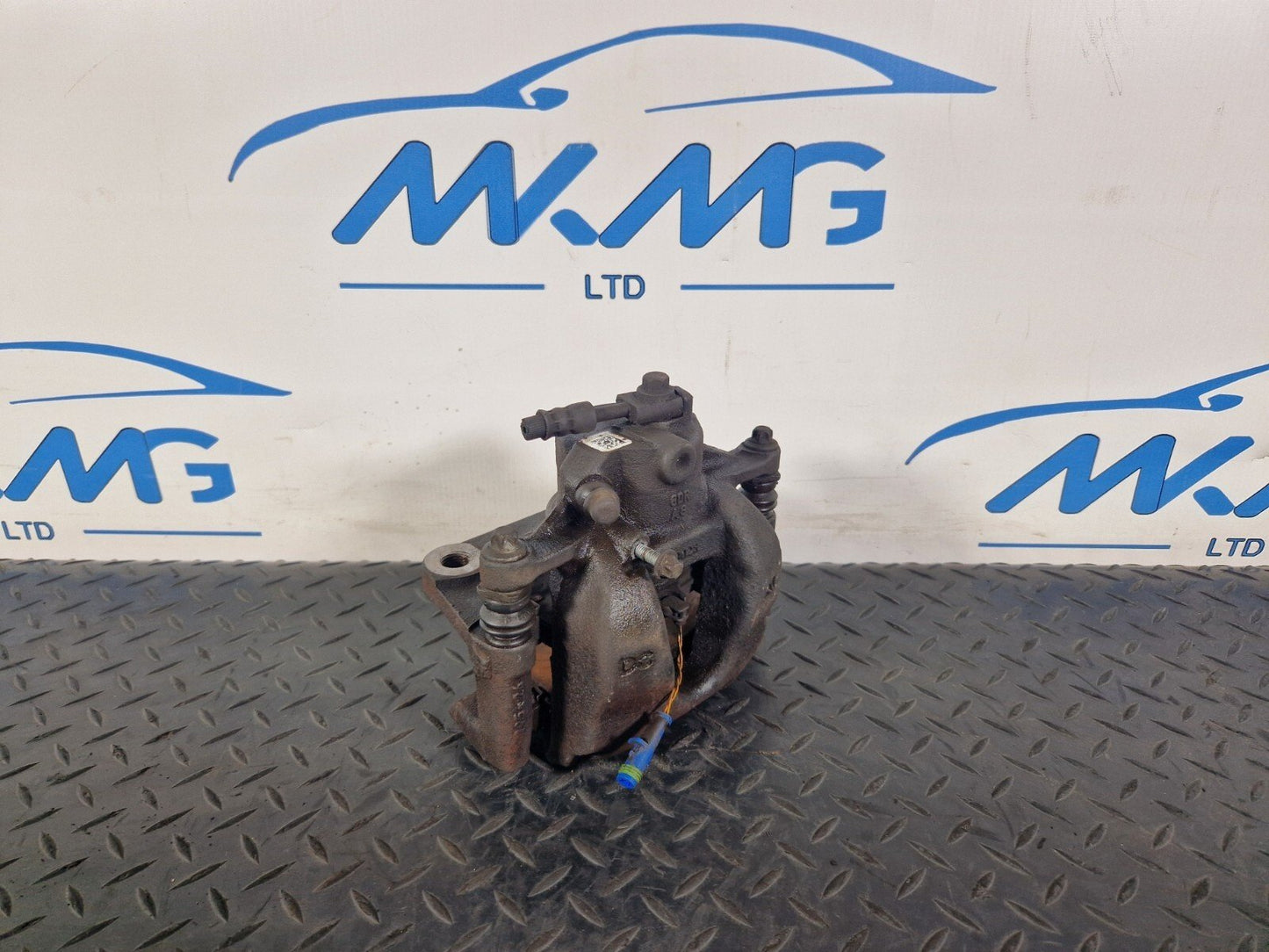 18-ON MERCEDES A CLASS W177 1.5CDI FRONT RIGHT O/S BRAKE CALIPER A1774212000