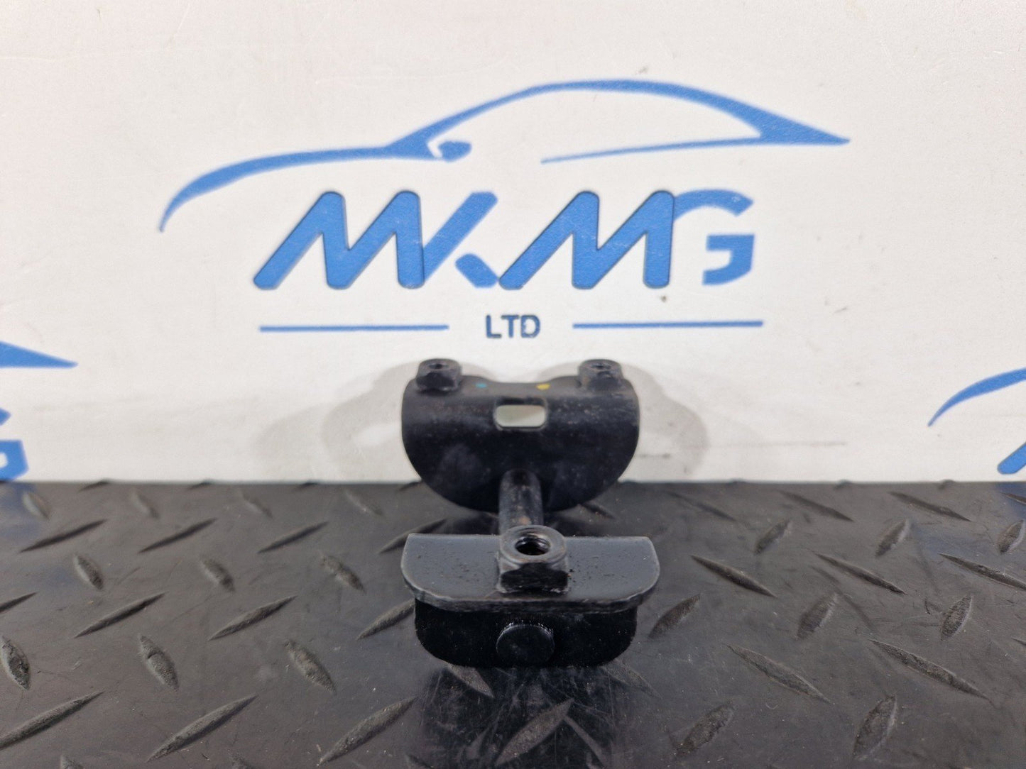 Mercedes-Benz ML W166 Genuine Bonnet Hood Lock Bracket A1668800164