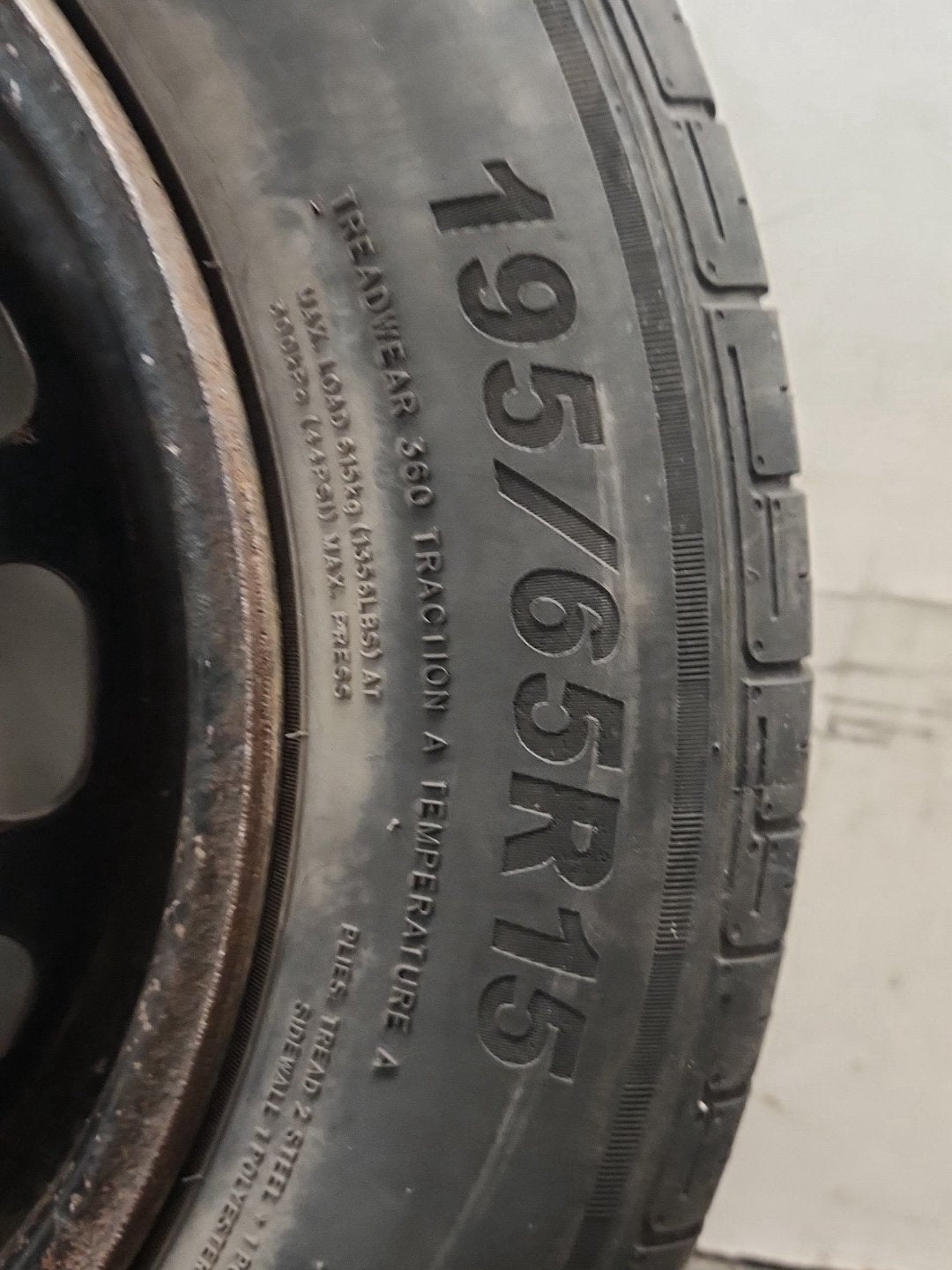 Peugeot Partner B9 Cargo Van 15" Steel Wheel with Tyre 195/65/15 ~4mm