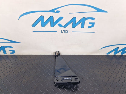 14-20 MERCEDES BENZ GLA 200 X156 REAR RIGHT BUMPER BRACKET HOLDER A1568850814