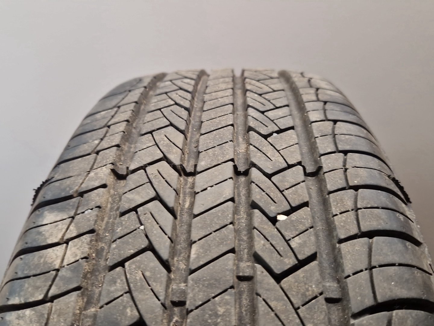 Vauxhall Mokka MK1 (G1U0) 17" Alloy Wheel with Tyre 215/60/17 ~7mm