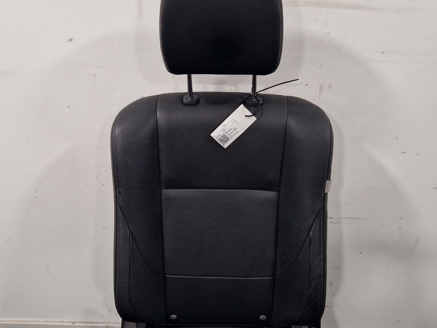 Mitsubishi Outlander PHEV MK3 (RE1) (GG2W) SUV Front Left N/S Passenger Seat