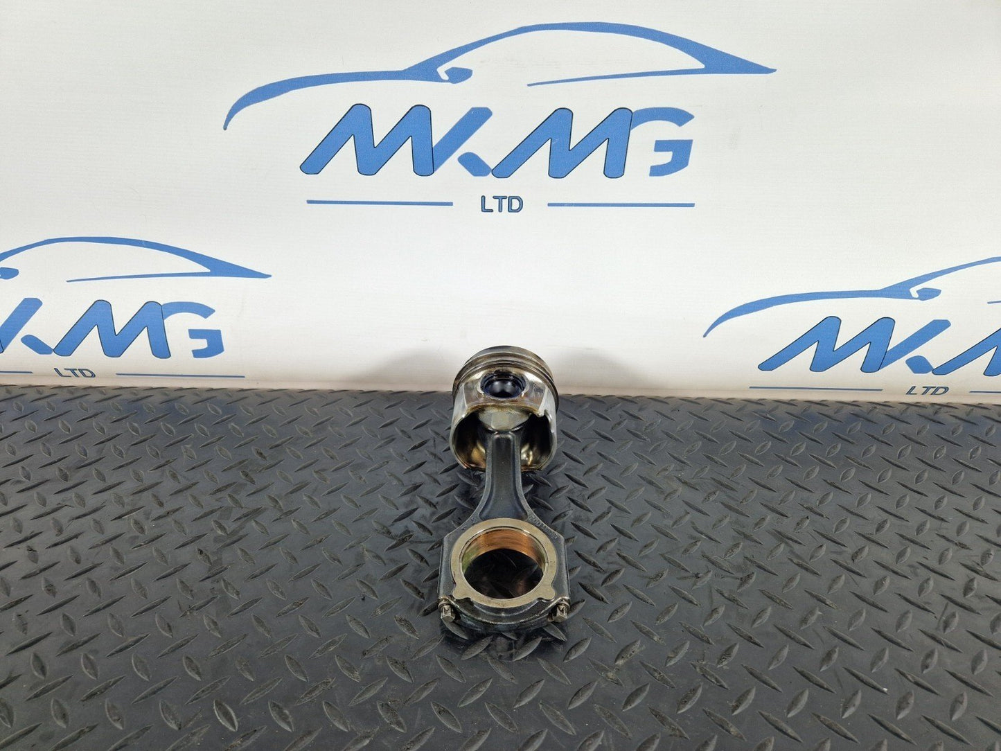 18-ON MERCEDES BENZ SPRINTER W907 2.2 CDI OEM PISTON WITH CON ROD OM651.958