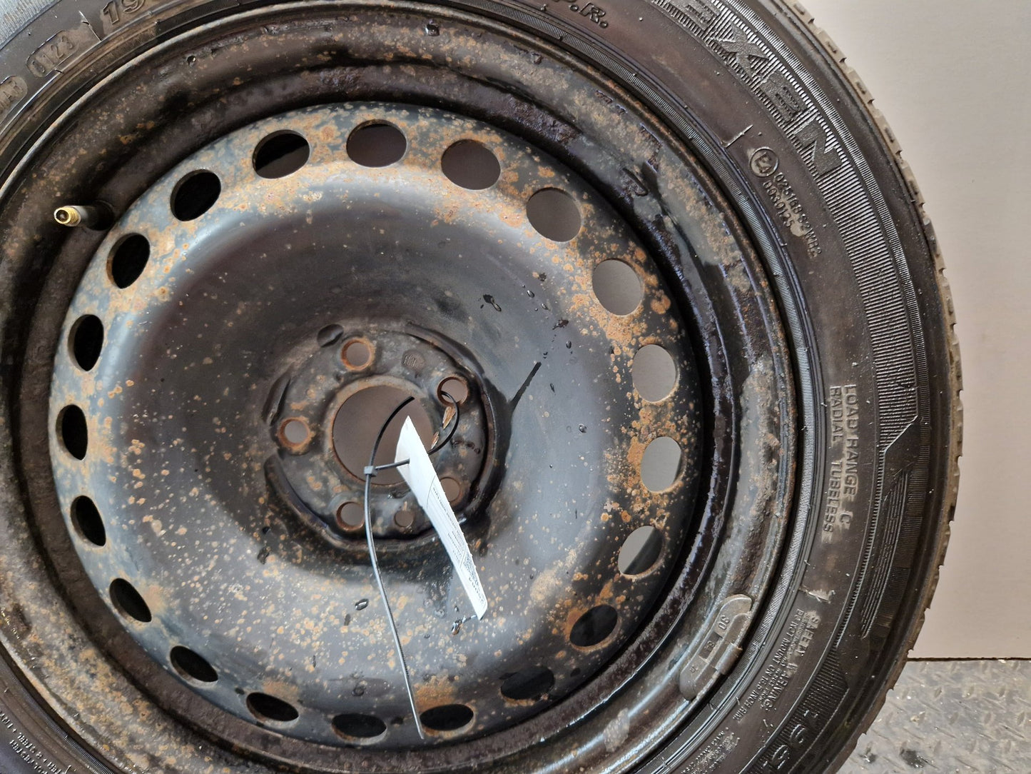Vauxhall Combo MK3 (D) (61VO) Cargo Van 16" Steel Wheel with Tyre 195/60/16 ~6mm