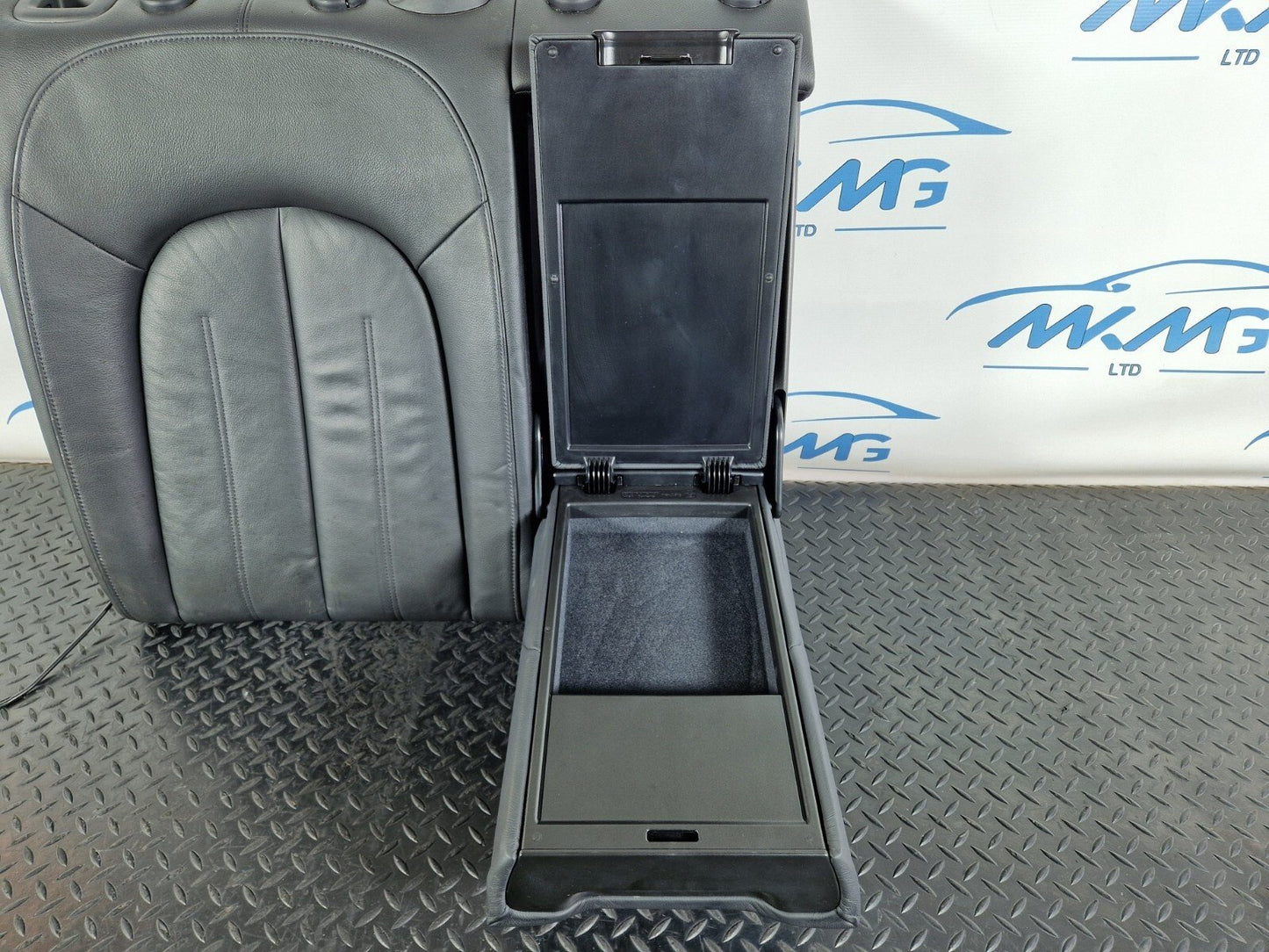12-18 AUDI A6 C7 AVANT REAR O/S RIGHT SIDE BLACK LEATHER  SEAT BACKREST