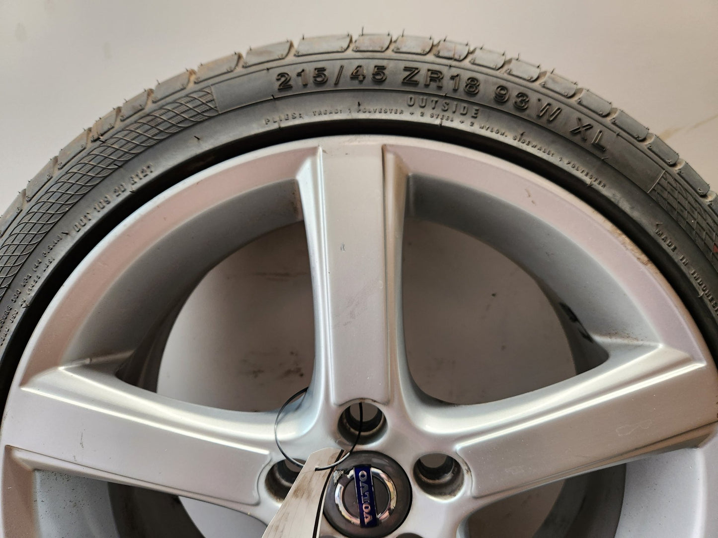 Volvo V50 MK2 FL (MW) 18" Alloy Wheel with Tyre 215/45/18 ~7mm