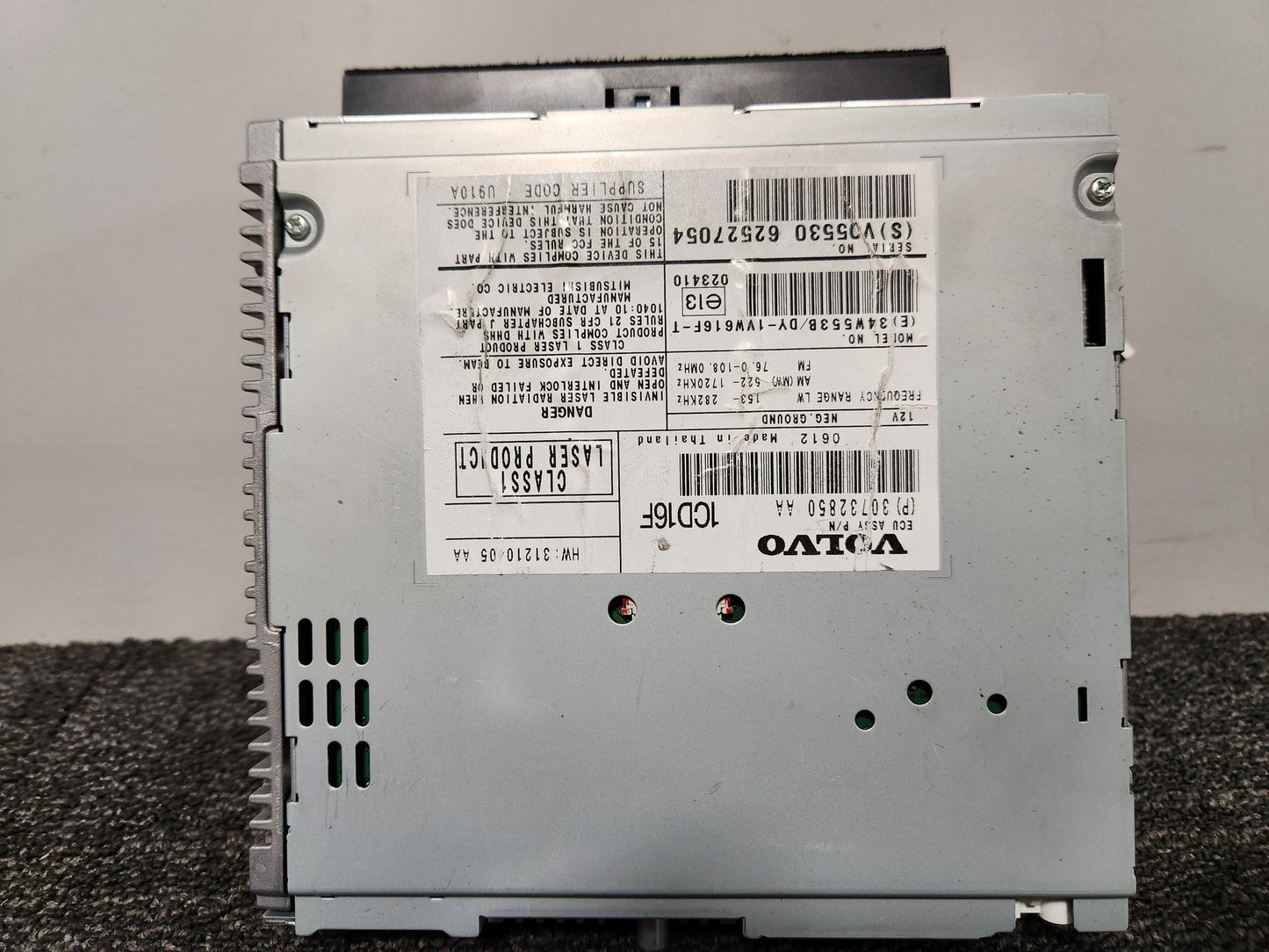 Volvo C30 MK1 (MK) Genuine Radio Stereo CD Player Head Unit 30732850