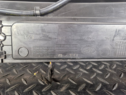 2019-ON  LAND ROVER DISCOVERY L550 LCI WINDSCREEN SCUTTLE PANEL LK 72-4105-A