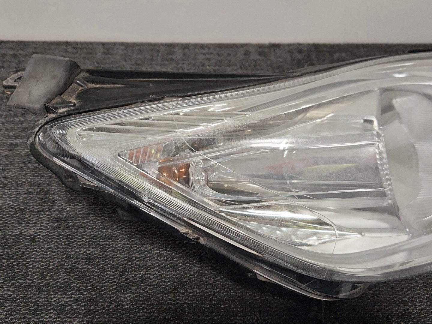 Ford Grand C-Max MK2 (C344) MPV Front Right O/S Driver Headlight AM5113W029BF