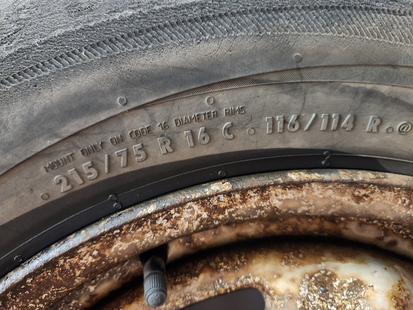 Ford Transit MK6 (V185) Cargo Van Steel Wheel with Tyre 215/75/16 ~6mm