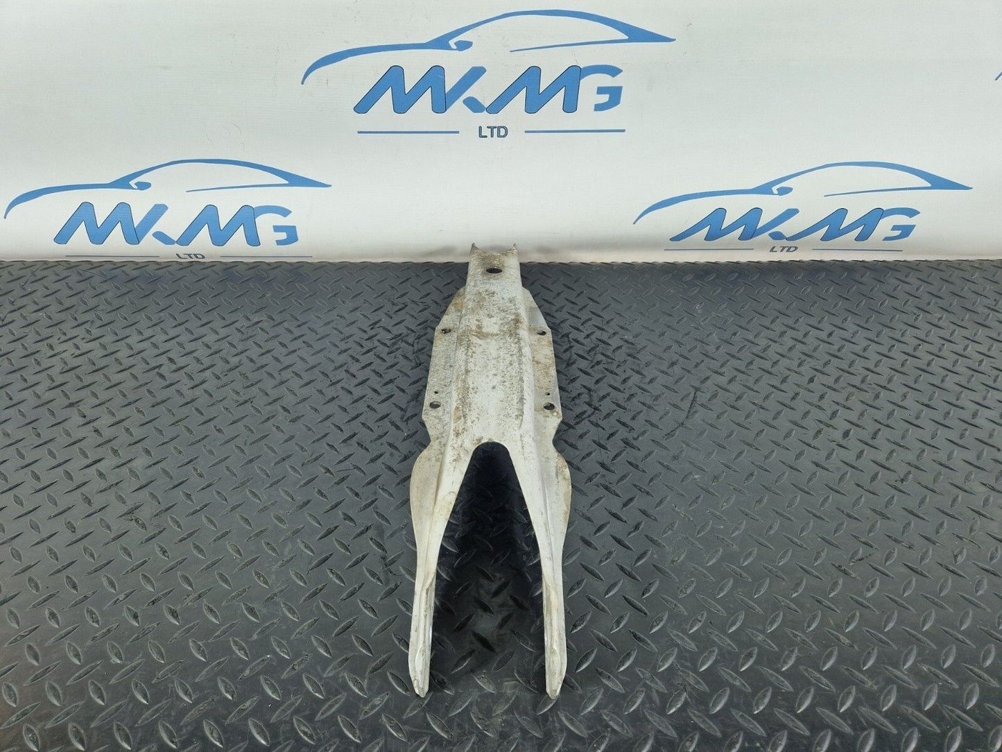 13-19 MERCEDES BENZ CLA C117 REAR LOWER CONTROL ARM SPRING LINK A2463520202