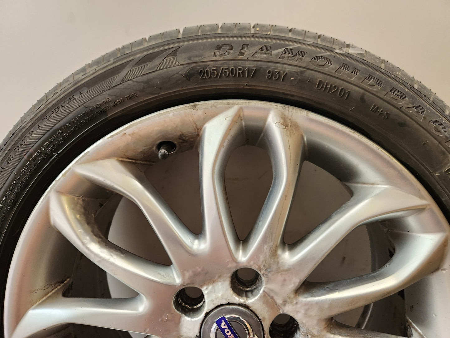 Volvo C30 MK1 (MK) 17" Alloy Wheel with Tyre 205/50/17 ~5mm