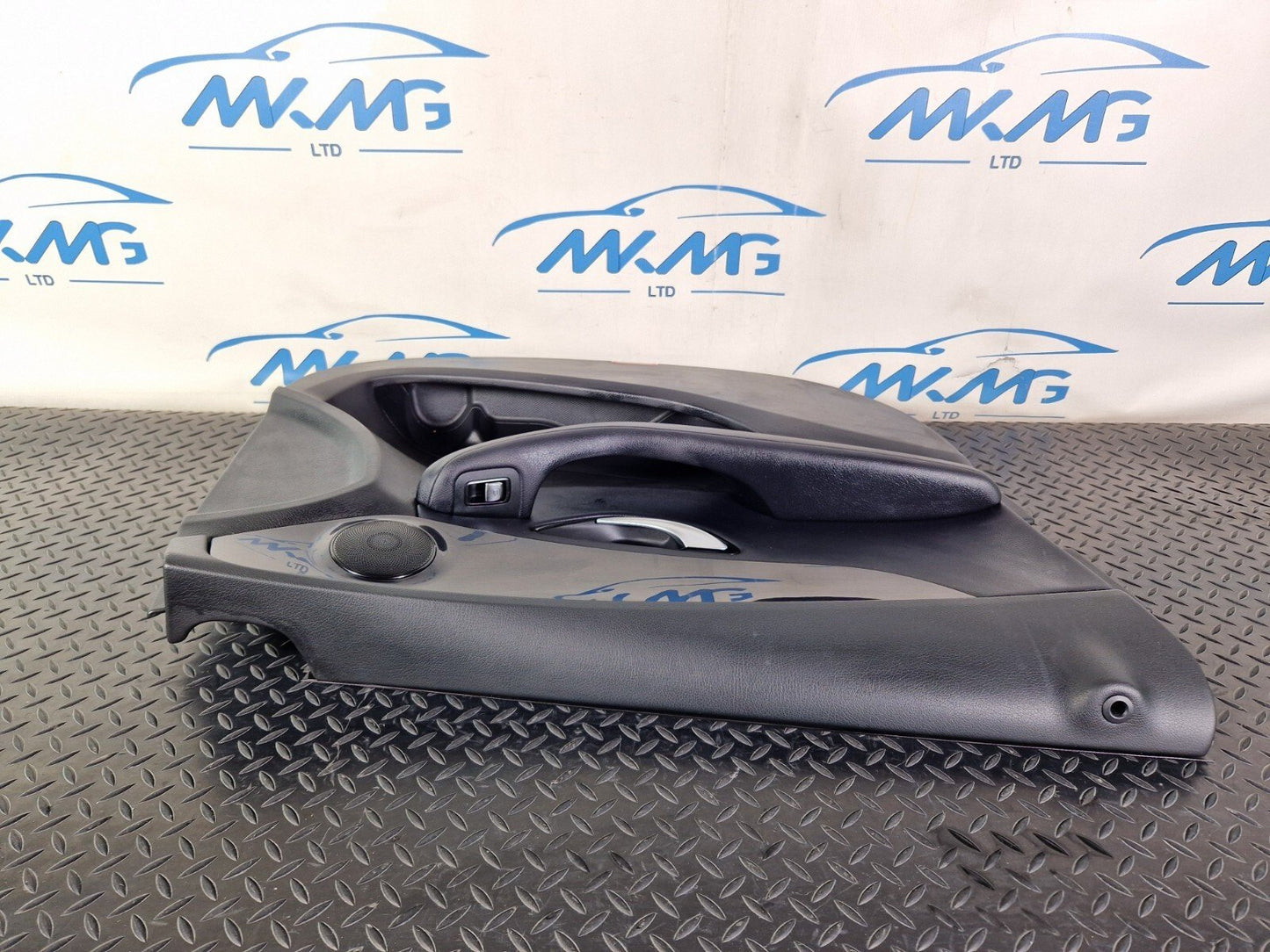 14-21 MERCEDES BENZ C200 W205 FRONT PASSENGER SIDE DOOR CARD BLACK LEATHER