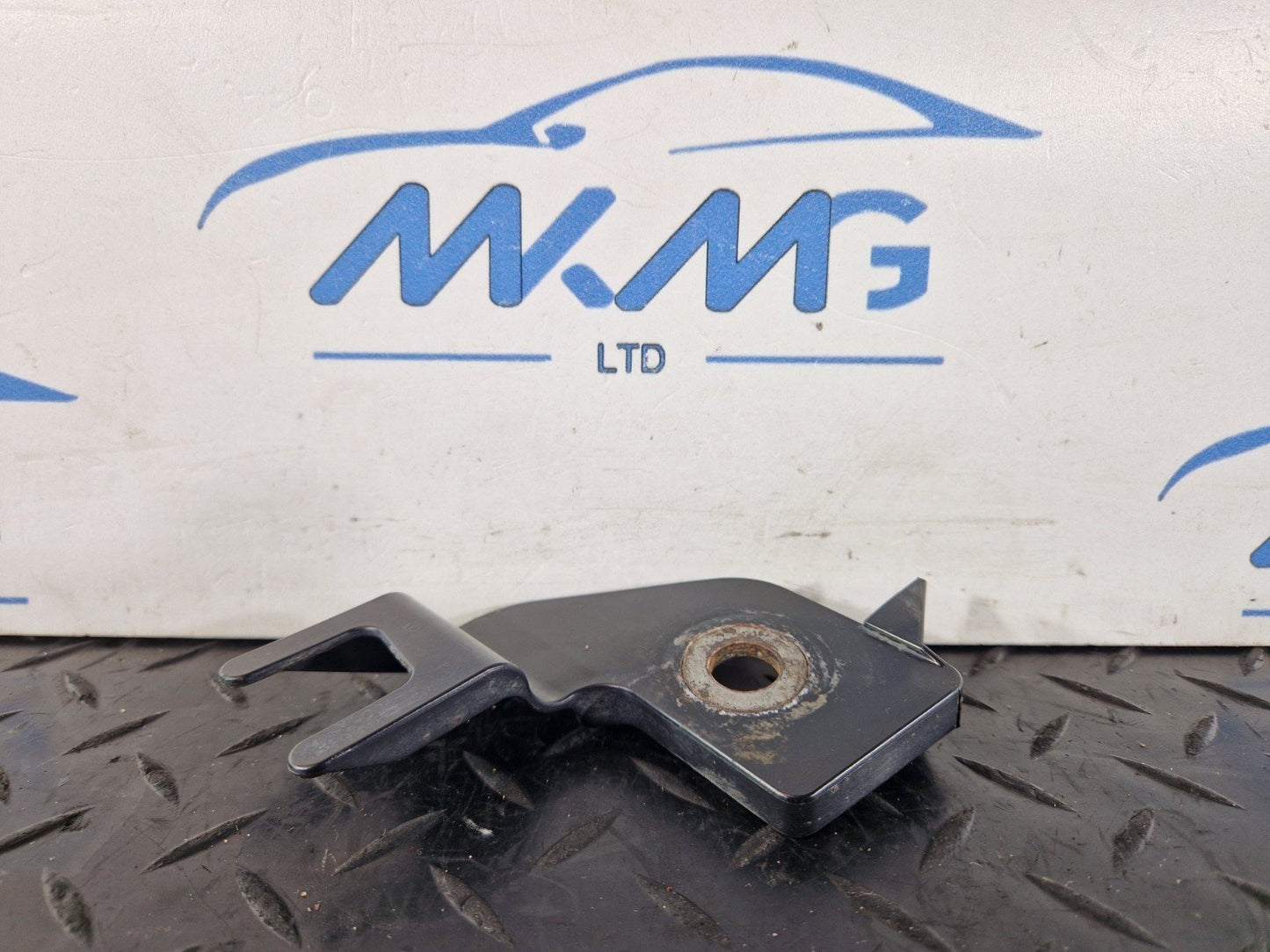 16-19 MERCEDES BENZ GLE W166 GENUINE CAMBER STRUT LEFT BRACKET A1665454540