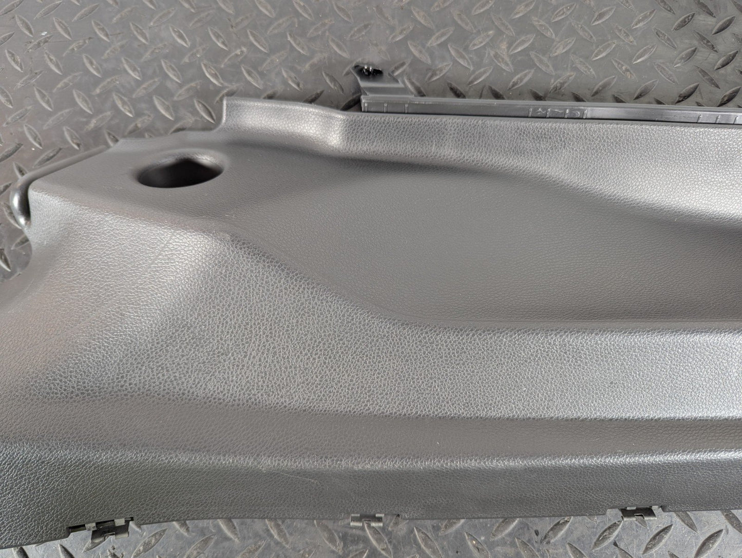 13-19 MERCEDES BENZ CLA C117 REAR LEFT C PILLAR TRIM COVER OEM A1176901125