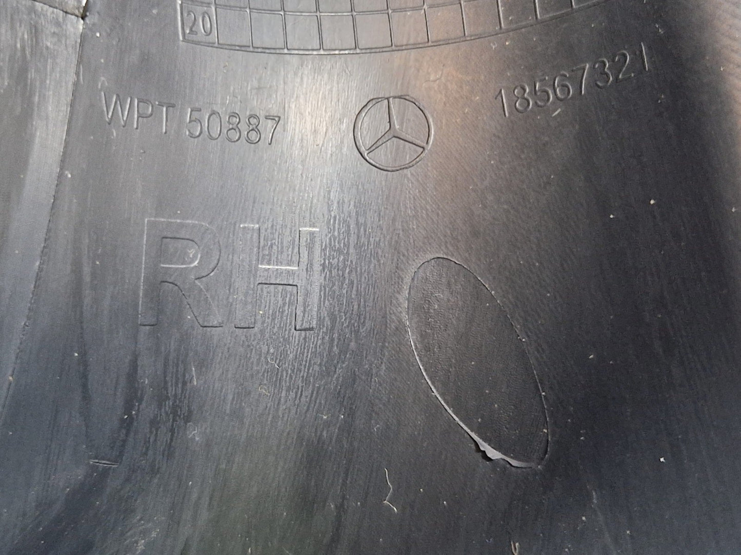 Mercedes-Benz ML-Class W166 front right Trim Panel A1666801835