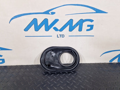 19-ON MERCEDES BENZ CLA C118 FUEL TANK FILLER SEAL A1184710100
