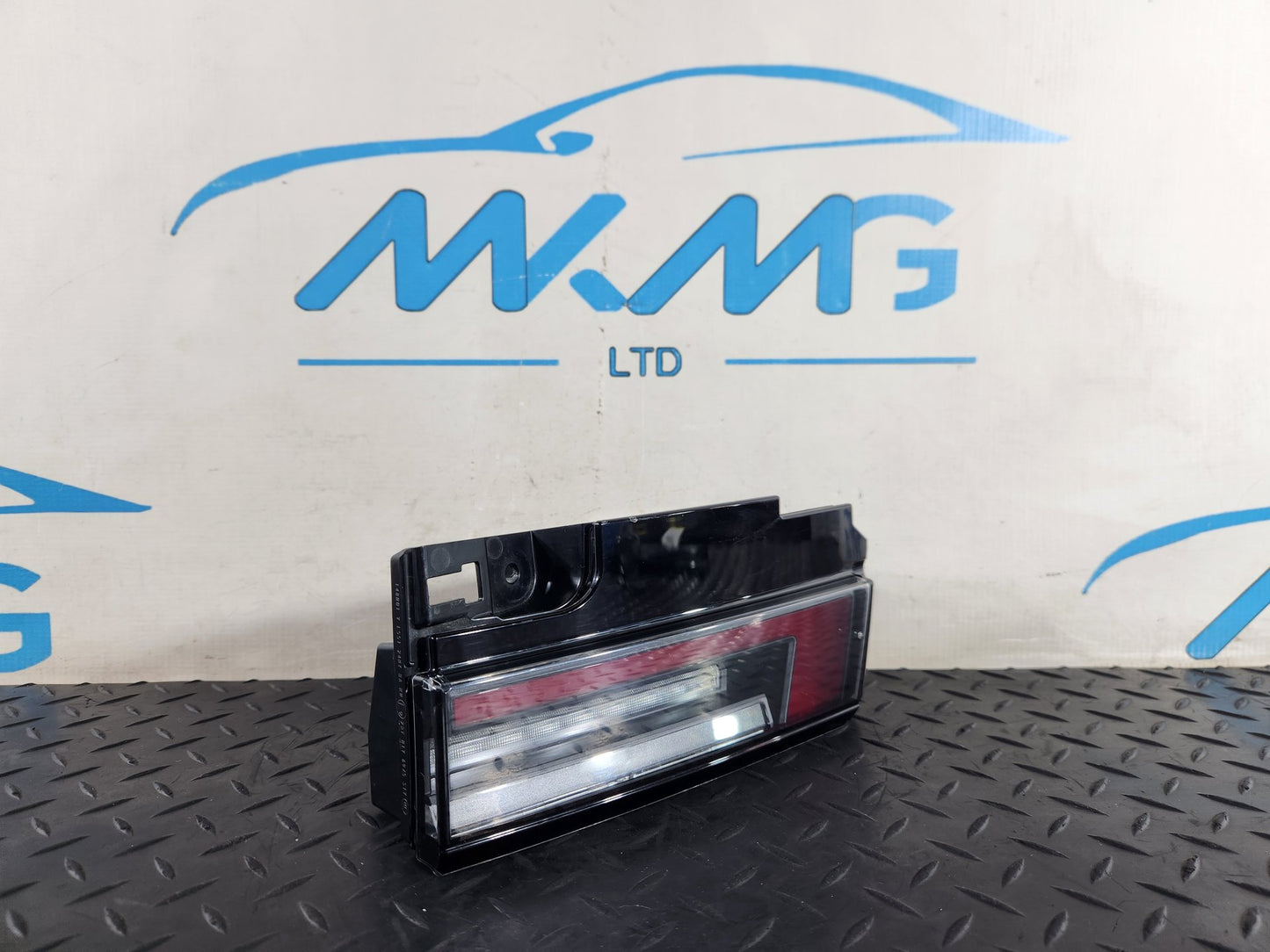 2019 - 2025 Range Rover Evoque L551 Rear Right O/S Tailgate Light R8D2-13A420-AD