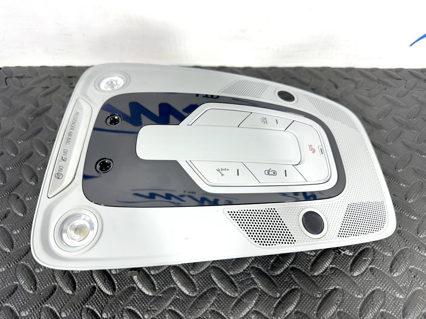 16-19 AUDI A4 B9 AVANT GENUINE LIGHT INTERIOR COURTESY ROOF 8W0947135